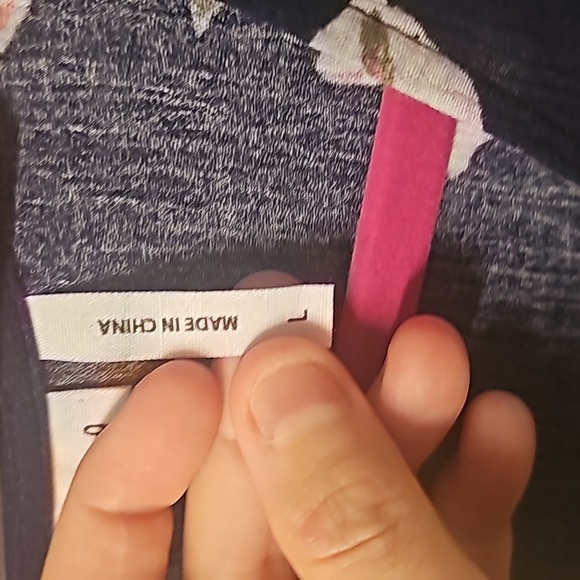 Stitch Fix linen top size large - Picture 2 of 3